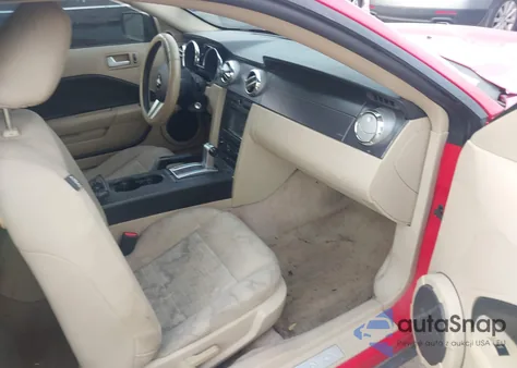 2007 Ford Mustang V6 Deluxe/V6 Premium из США, поврежденный, VIN 1ZVHT80N775363507